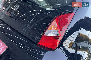 Хэтчбек SEAT Mii 2020 в 