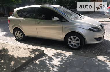 Минивэн SEAT Toledo 2004 в 