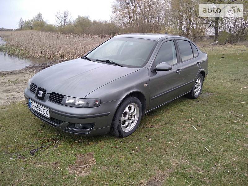 Седан SEAT Toledo 2004 в 