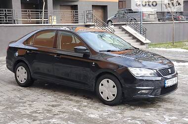 Хэтчбек SEAT Toledo 2013 в 
