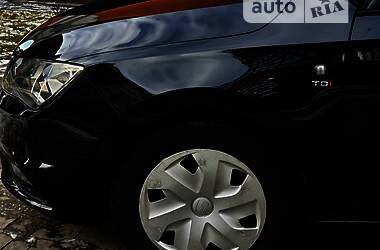 Хэтчбек SEAT Toledo 2013 в 