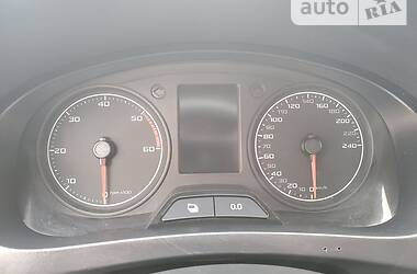 Хэтчбек SEAT Toledo 2013 в 