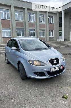 Хэтчбек SEAT Toledo 2006 в Волочиске