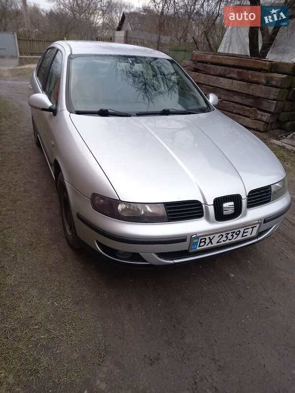 Седан SEAT Toledo 2004 в Мирополі