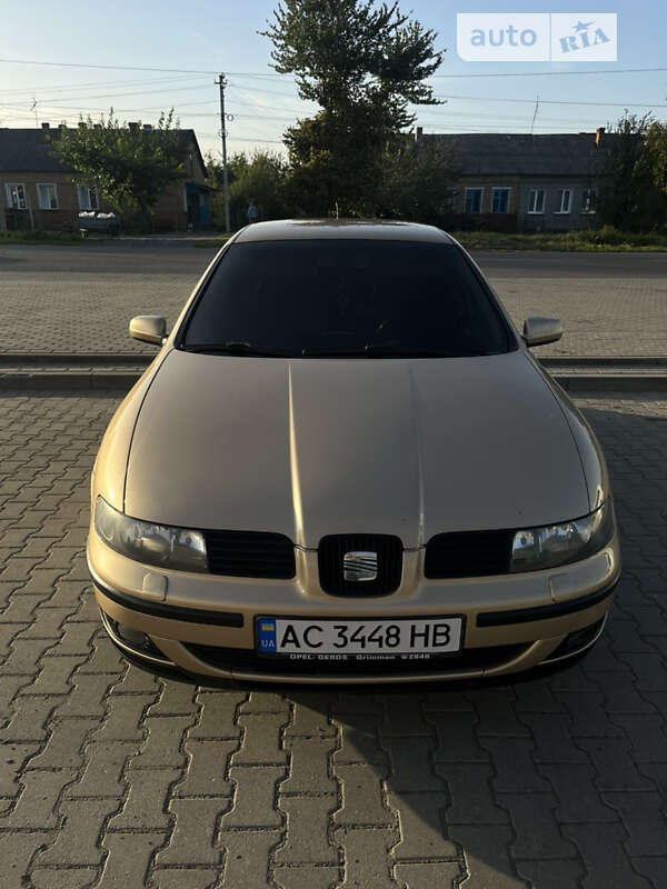 Седан SEAT Toledo 1999 в Нововолынске