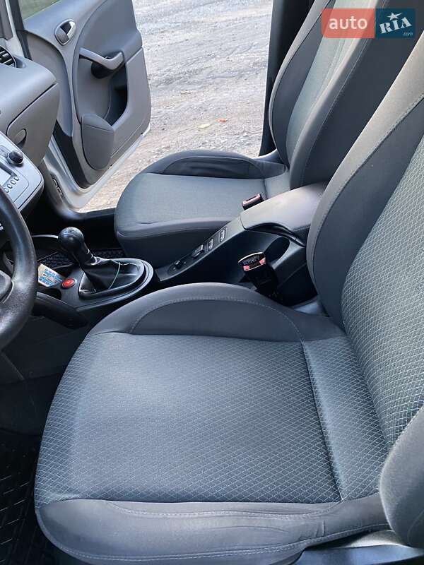 Хэтчбек SEAT Toledo 2008 в Харькове
