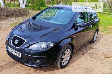 Хетчбек SEAT Toledo 2006 в Стрию