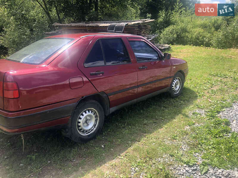 Седан SEAT Toledo 1993 в Бориславе