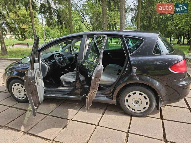 Хэтчбек SEAT Toledo 2008 в Калуше
