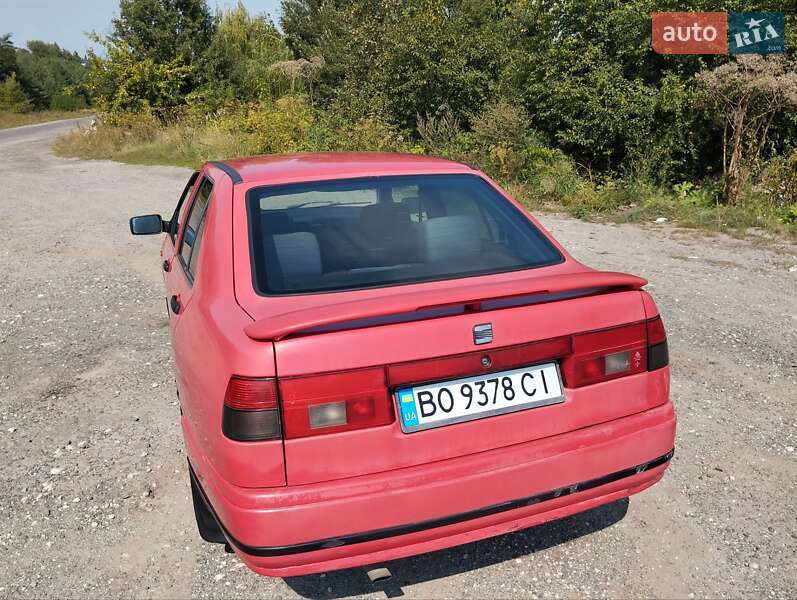 Седан SEAT Toledo 1994 в Тернополе