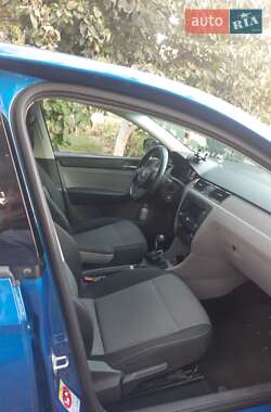 Лифтбек SEAT Toledo 2012 в 