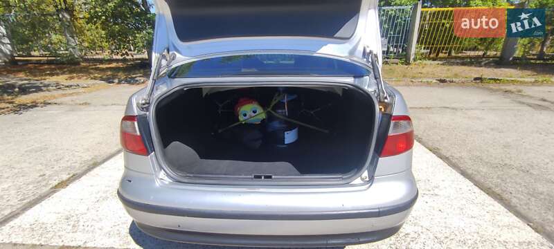 Седан SEAT Toledo 2004 в Желтых Водах