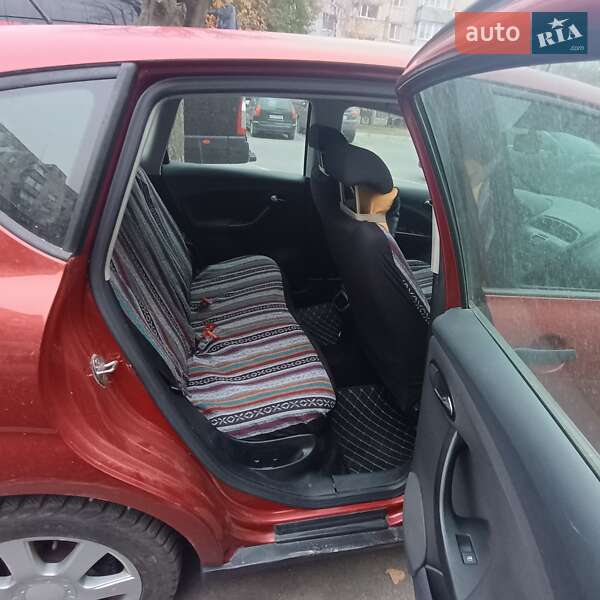 Хэтчбек SEAT Toledo 2008 в Днепре