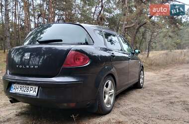 Хэтчбек SEAT Toledo 2008 в 
