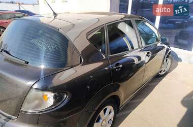 Хэтчбек SEAT Toledo 2006 в 