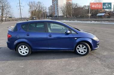 Хэтчбек SEAT Toledo 2005 в 
