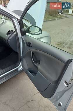 Хэтчбек SEAT Toledo 2008 в 