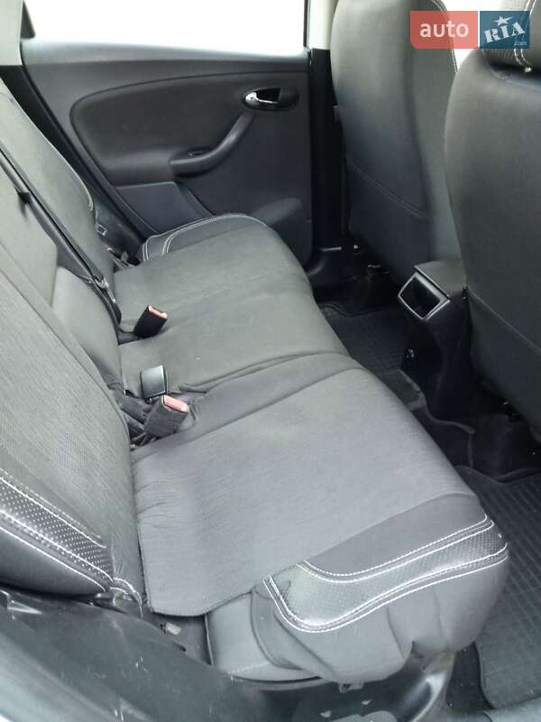 Хэтчбек SEAT Toledo 2008 в Киеве