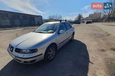 Седан SEAT Toledo 2003 в 