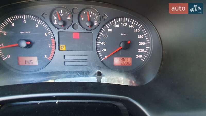 Седан SEAT Toledo 2003 в Киеве