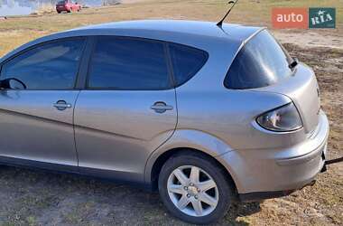 Хэтчбек SEAT Toledo 2006 в 