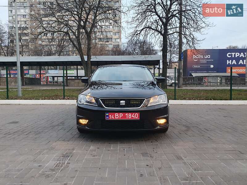 Лифтбек SEAT Toledo 2013 в Киеве