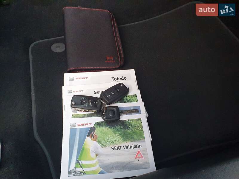 Лифтбек SEAT Toledo 2013 в Киеве