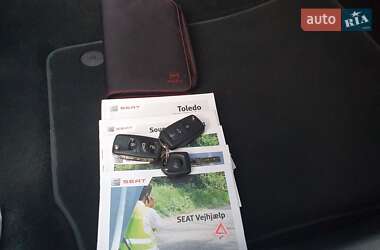 Ліфтбек SEAT Toledo 2013 в 