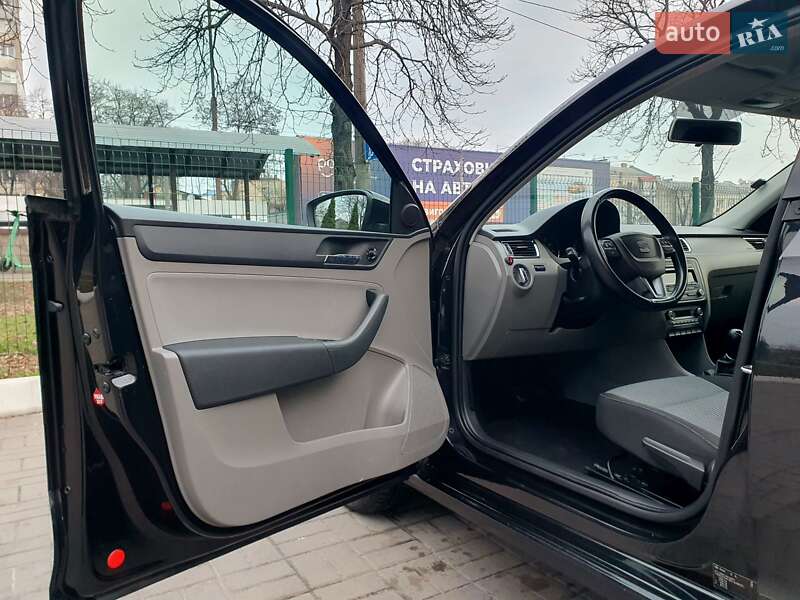 Лифтбек SEAT Toledo 2013 в Киеве