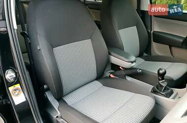 Ліфтбек SEAT Toledo 2013 в 