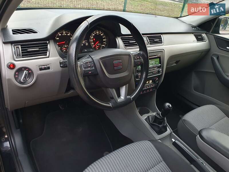 Лифтбек SEAT Toledo 2013 в Киеве