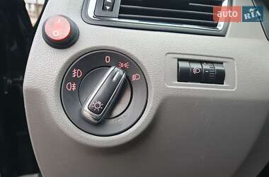 Ліфтбек SEAT Toledo 2013 в 