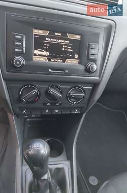Лифтбек SEAT Toledo 2017 в 