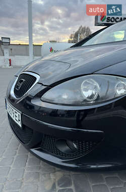 Хэтчбек SEAT Toledo 2006 в 