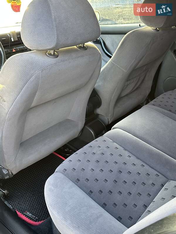 Седан SEAT Toledo 2001 в Ніжині