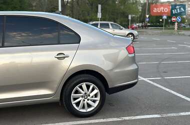 Лифтбек SEAT Toledo 2014 в 