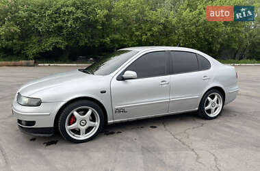 Седан SEAT Toledo 2001 в 