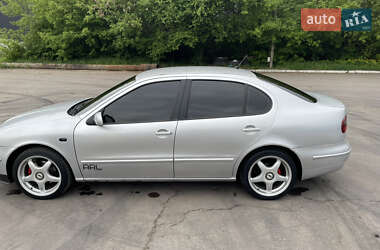 Седан SEAT Toledo 2001 в 