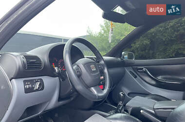 Седан SEAT Toledo 2001 в 