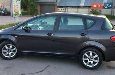 Хэтчбек SEAT Toledo 2005 в 