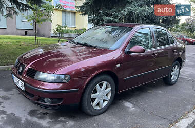 Седан SEAT Toledo 2004 в 