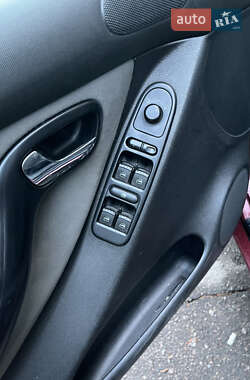 Седан SEAT Toledo 2004 в 