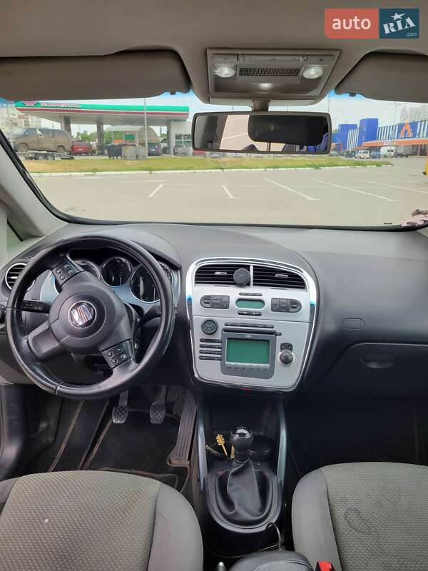 Хетчбек SEAT Toledo 2006 в Сумах