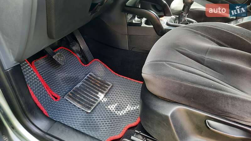 Хэтчбек SEAT Toledo 2008 в Калуше