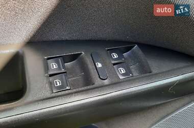 Хетчбек SEAT Toledo 2008 в 