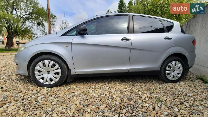 Хэтчбек SEAT Toledo 2008 в Калуше