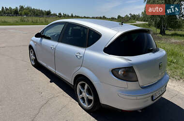 Хэтчбек SEAT Toledo 2005 в 