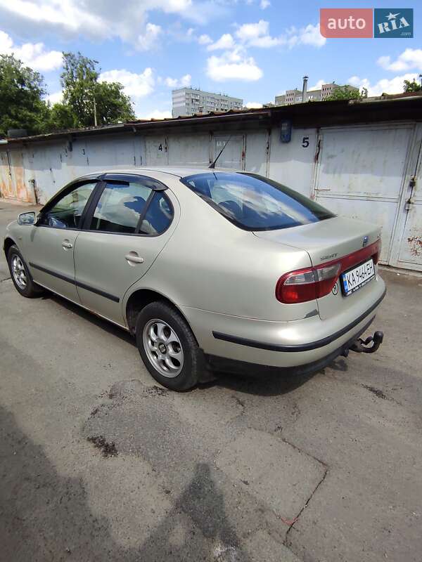 Седан SEAT Toledo 2003 в Києві