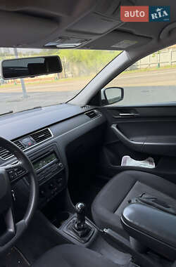 Лифтбек SEAT Toledo 2014 в 