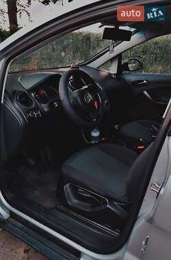 Хэтчбек SEAT Toledo 2008 в 